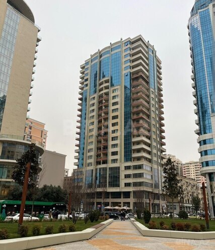 Продаётся 3-комн. новостройка 147 м², м. Халглар Достлугу, photo 1 from 7