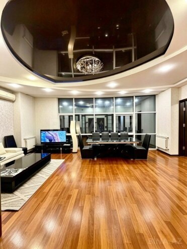 Сдаётся 3-комн. новостройка 110 м², м. 28 мая, photo 3 from 15