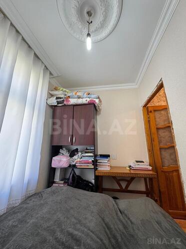 Продаётся 2-комн. вторичка 40 м², м. Нефтчиляр, photo 9 from 17