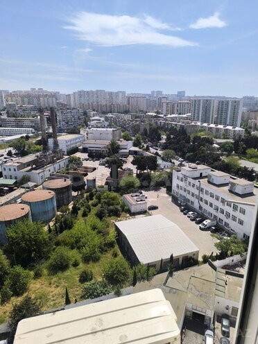 Сдаётся 3-комн. новостройка 85 м², Хатаинский р., photo 1 from 10