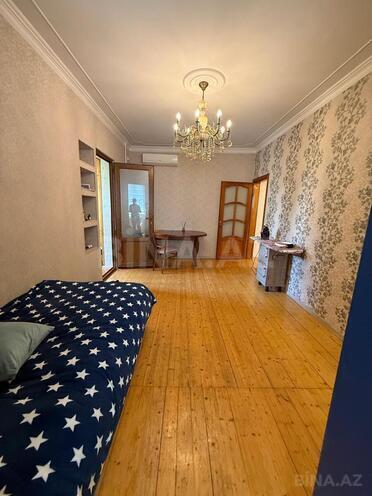 Продаётся 2-комн. вторичка 45 м², м. Насими, photo 1 from 12