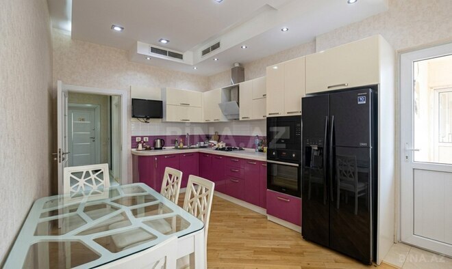 Продаётся 3-комн. новостройка 110 м², м. Низами, photo 10 from 13