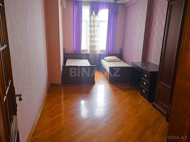 Продаётся 3-комн. новостройка 135 м², м. Низами, photo 5 from 13