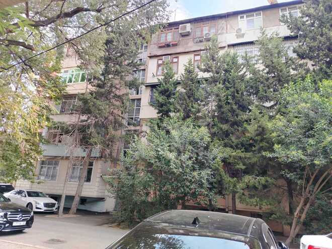 Satılır 5 otaqlı köhnə tikili 140 m², Azadlıq Prospekti m., photo 9 from 13