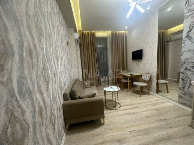 Сдаётся 2-комн. новостройка 55 м², м. 8 ноября, photo 1 from 10