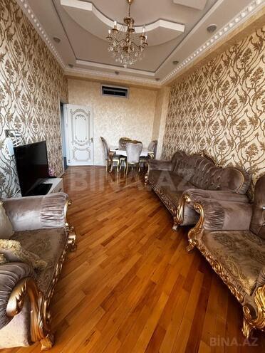 Сдаётся 3-комн. новостройка 120 м², м. Нариман Нариманов, photo 8 from 12