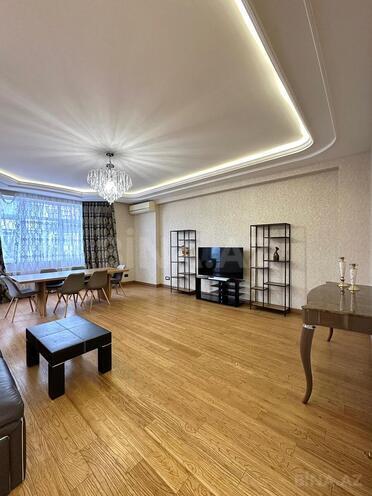 Продаётся 4-комн. новостройка 185 м², м. Низами, photo 4 from 23