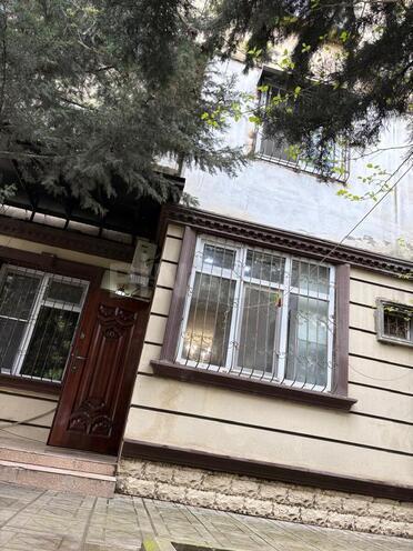 Продаётся 2-комн. вторичка 40 м², м. Иншаатчылар, photo 13 from 14