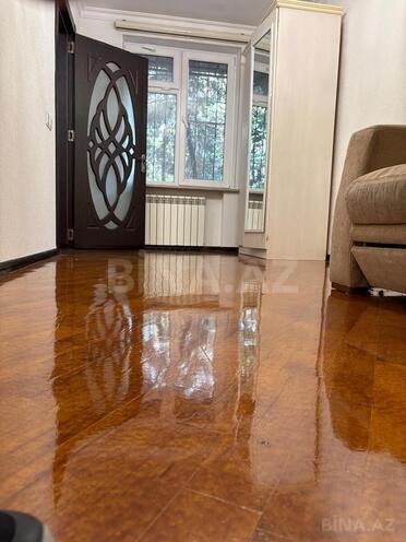 Продаётся 2-комн. вторичка 40 м², м. Иншаатчылар, photo 3 from 14