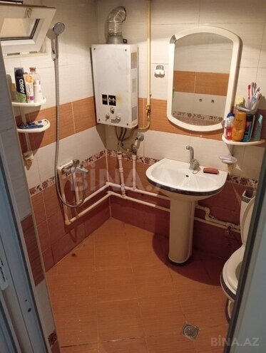 Продаётся 1-комн. вторичка 30 м², м. Нефтчиляр, photo 12 from 16