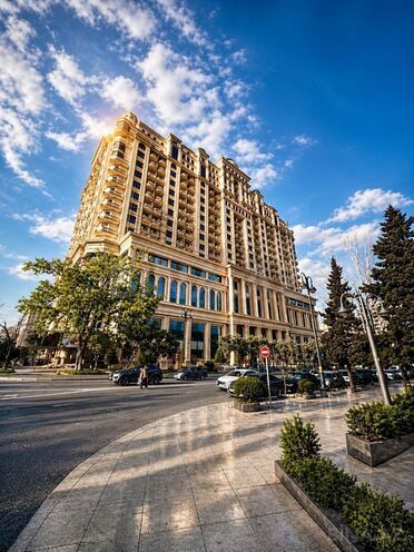Продаётся 2-комн. новостройка 100 м², м. Элмляр Академиясы, photo 1 from 9