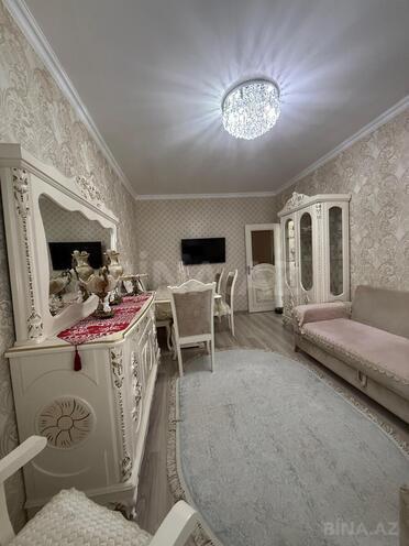 Продаётся 2-комн. вторичка 65 м², м. Ази Асланов, photo 3 from 15