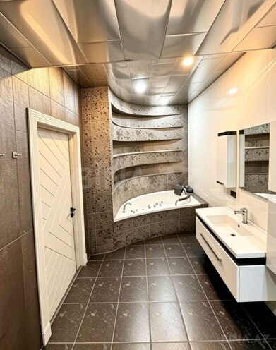 Сдаётся 2-комн. новостройка 110 м², Насиминский  р., photo 18 from 22