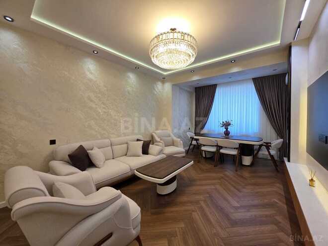 Продаётся 3-комн. новостройка 105 м², м. Ази Асланов, photo 1 from 18