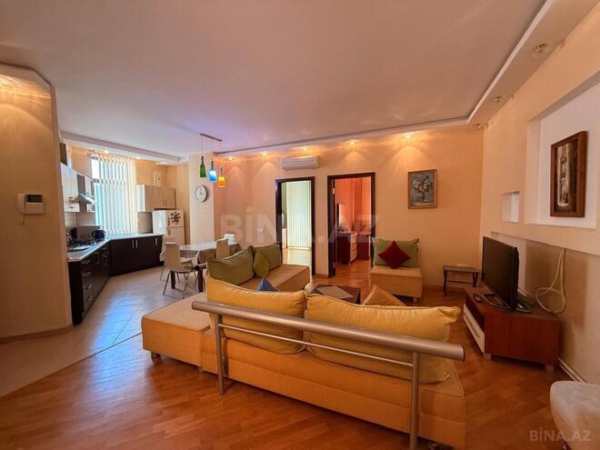Продаётся 3-комн. новостройка 105 м², м. Элмляр Академиясы, photo 1 from 16