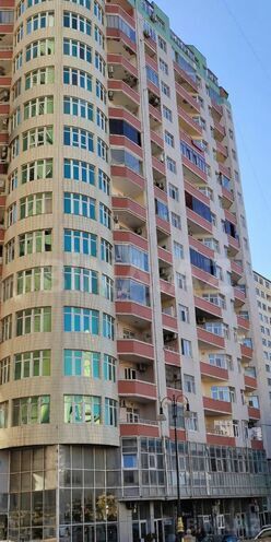 Продаётся 3-комн. новостройка 130 м², м. Гянджлик, photo 1 from 8