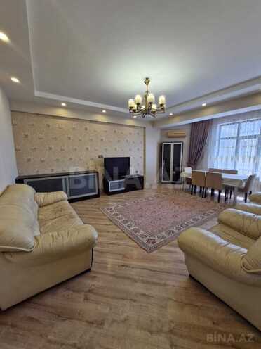 Сдаётся 3-комн. новостройка 135 м², м. Нариман Нариманов, photo 1 from 24