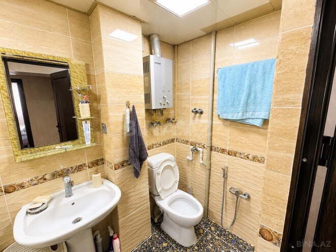 Satılır 2 otaqlı köhnə tikili 65 m², İnşaatçılar m., photo 10 from 11