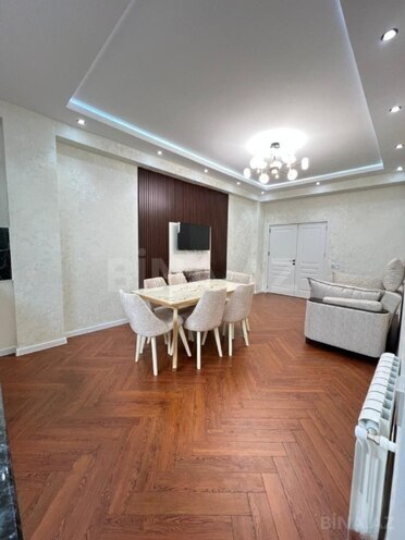 Продаётся 2-комн. новостройка 58 м², м. 8 ноября, photo 1 from 16