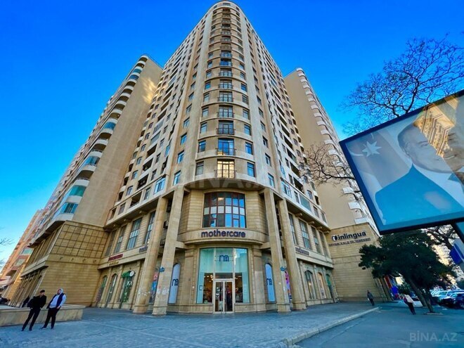 Продаётся 3-комн. новостройка 90 м², м. Элмляр Академиясы, photo 1 from 11