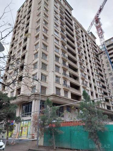 Продаётся 3-комн. новостройка 174 м², м. Нариман Нариманов, photo 1 from 18