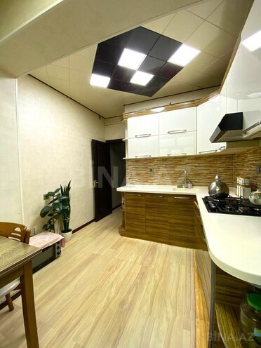 Продаётся 3-комн. вторичка 65 м², м. Халглар Достлугу, photo 8 from 13