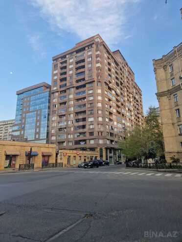 Satılır 5 otaqlı yeni tikili 280 m², 28 May m., photo 1 from 22