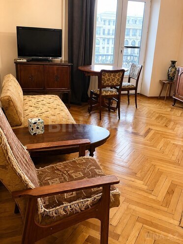 İcarəyə verilir 2 otaqlı köhnə tikili 65 m², İçəri Şəhər m., photo 5 from 13