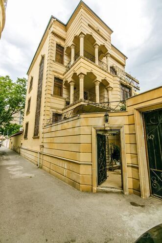 İcarəyə verilir 10 otaqlı həyət evi/bağ evi 1 000 m², Gənclik m., photo 3 from 30