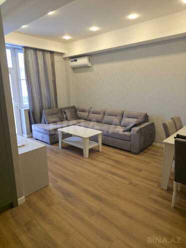 Сдаётся 3-комн. новостройка 100 м², м. Низами, photo 1 from 17