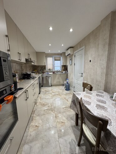 Satılır 4 otaqlı köhnə tikili 100 m², İnşaatçılar m., photo 4 from 22
