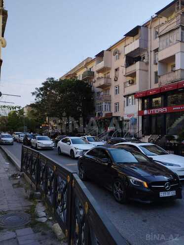 Продаётся 1-комн. вторичка 38 м², м. Элмляр Академиясы, photo 1 from 13