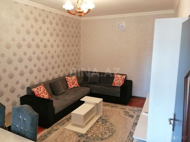 Продаётся 2-комн. вторичка 40 м², м. Иншаатчылар, photo 3 from 13