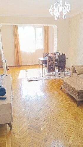Продаётся 3-комн. вторичка 55 м², м. Гянджлик, photo 6 from 14