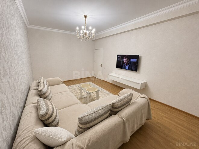 Сдаётся 2-комн. новостройка 90 м², м. Нариман Нариманов, photo 1 from 13