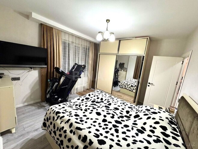 Продаётся 3-комн. новостройка 80 м², м. Нефтчиляр, photo 6 from 12