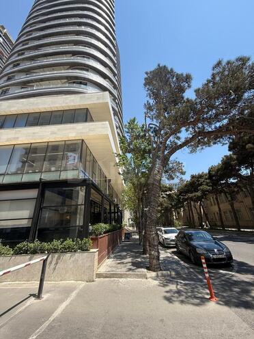 Satılır 2 otaqlı yeni tikili 56 m², 28 May m., photo 1 from 10