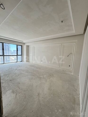 Satılır 4 otaqlı yeni tikili 130 m², Bakmil m., photo 1 from 12