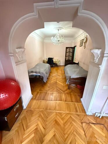 Satılır 3 otaqlı köhnə tikili 85 m², Xalqlar Dostluğu m., photo 8 from 16