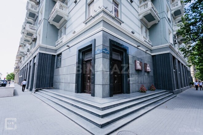 Продаётся 2-комн. вторичка 70 м², м. Сахил, photo 3 from 14