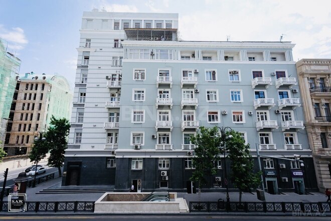 Продаётся 2-комн. вторичка 70 м², м. Сахил, photo 1 from 14