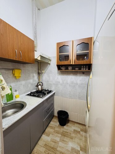 Satılır 3 otaqlı köhnə tikili 65 m², Sahil m., photo 8 from 14