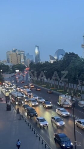 Продаётся 2-комн. вторичка 71 м², м. Сахил, photo 1 from 6