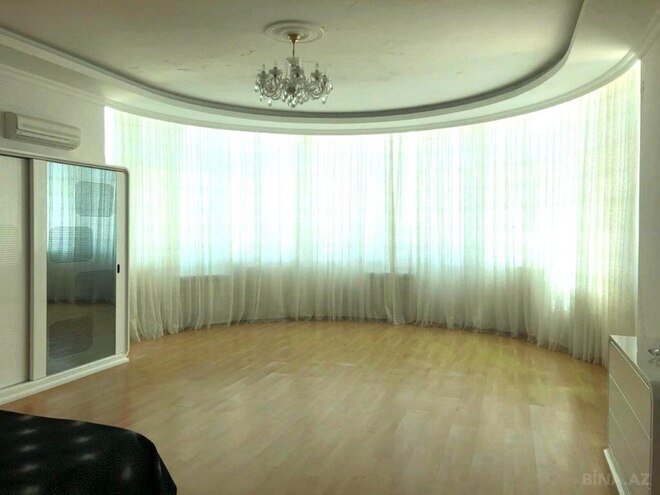 Satılır 7 otaqlı həyət evi/bağ evi 1 150 m², Novxanı q., photo 10 from 32