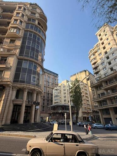 Продаётся 4-комн. новостройка 141 м², м. Ичеришехер, photo 1 from 18