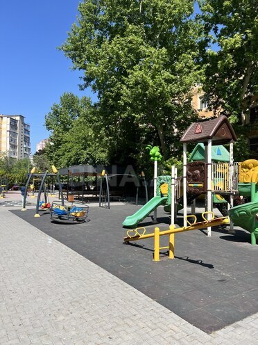 Satılır 2 otaqlı köhnə tikili 55 m², Nəsimi m., photo 8 from 18