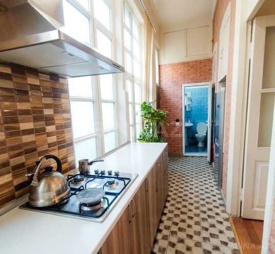 Satılır 2 otaqlı köhnə tikili 60 m², İçəri Şəhər m., photo 9 from 10