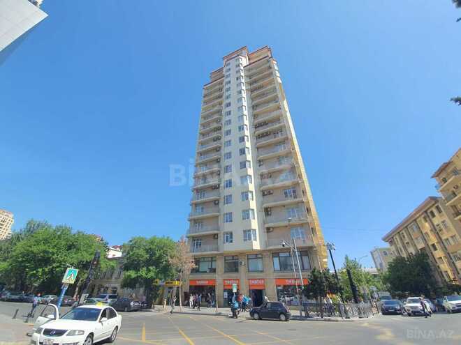 Сдаётся 4-комн. новостройка 220 м², м. 28 мая, photo 1 from 27