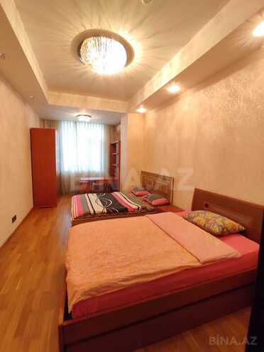 İcarəyə verilir 4 otaqlı yeni tikili 220 m², 28 May m., photo 19 from 29