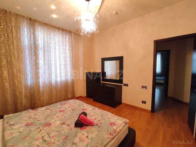 İcarəyə verilir 4 otaqlı yeni tikili 220 m², 28 May m., photo 14 from 29